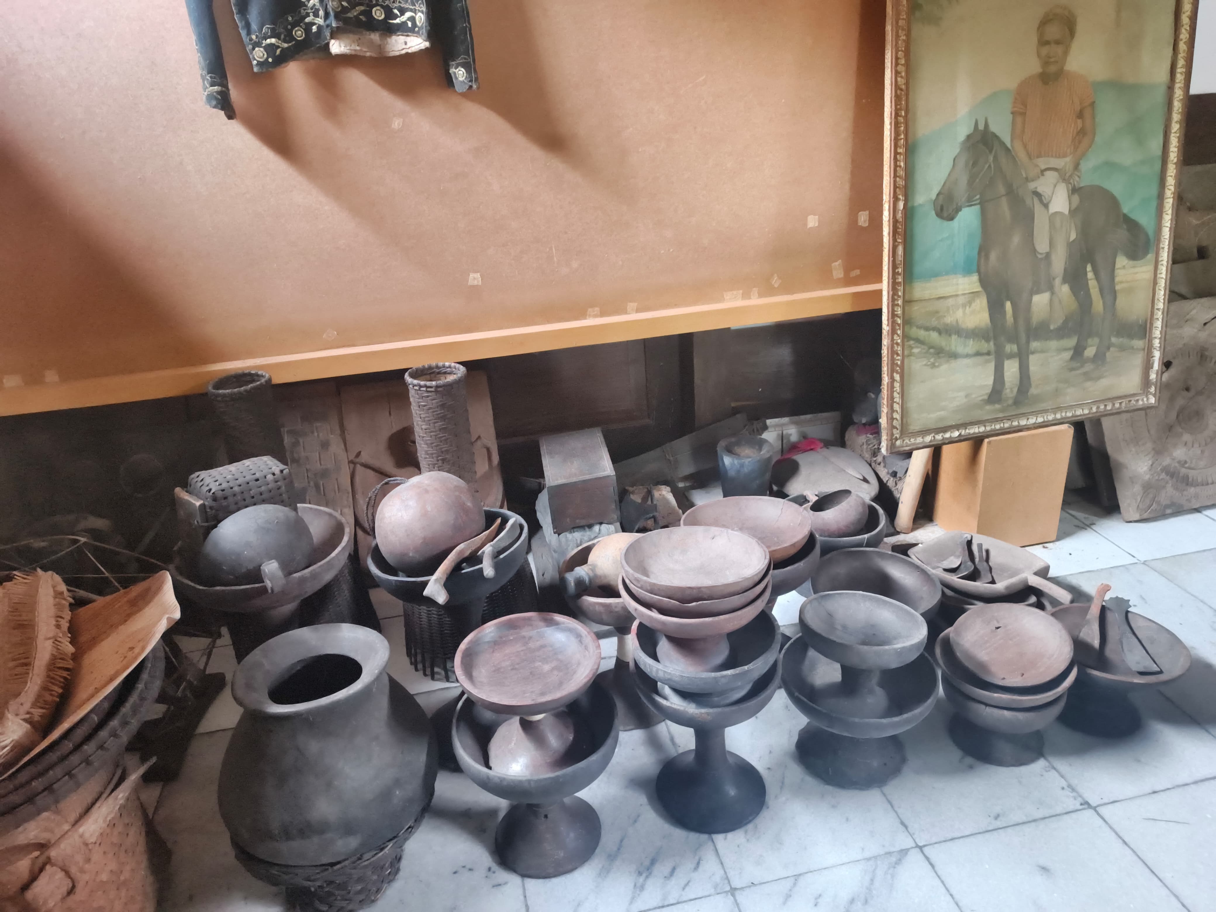 Peralatan rumah tangga tradisional Toraja